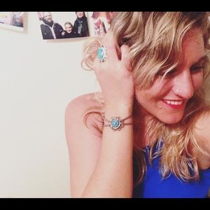 Meet your Posher, Benellen